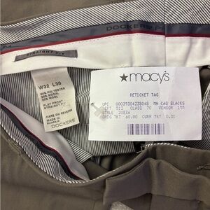 Dockers Men's Classic Khaki Pants